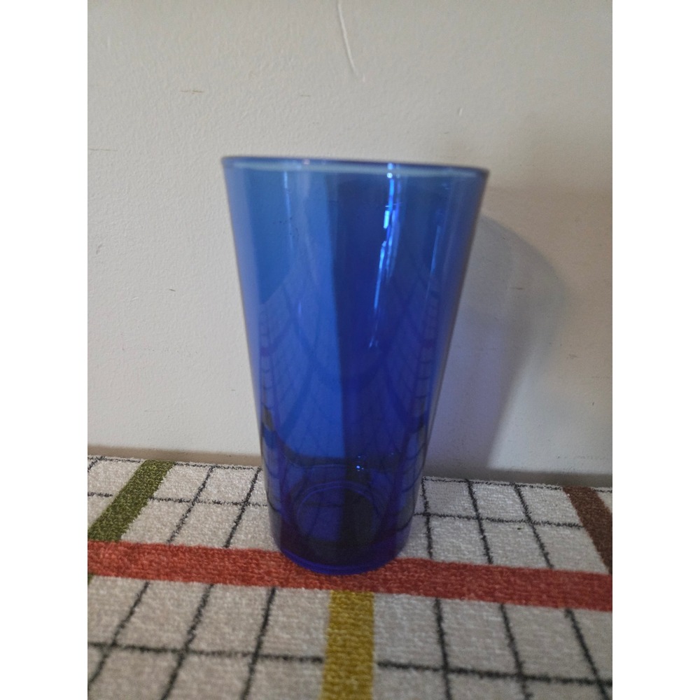 Libbey Cobalt Blue Glass Tumbler 5.5 Inch Tapered Drinking Glass